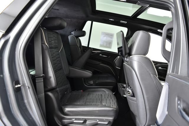 Used 2021 SATIN STEEL METALLIC Cadillac Premium Luxury Platinum image 33