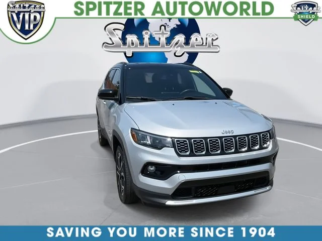 Used 2024 Silver Jeep Limited image 3