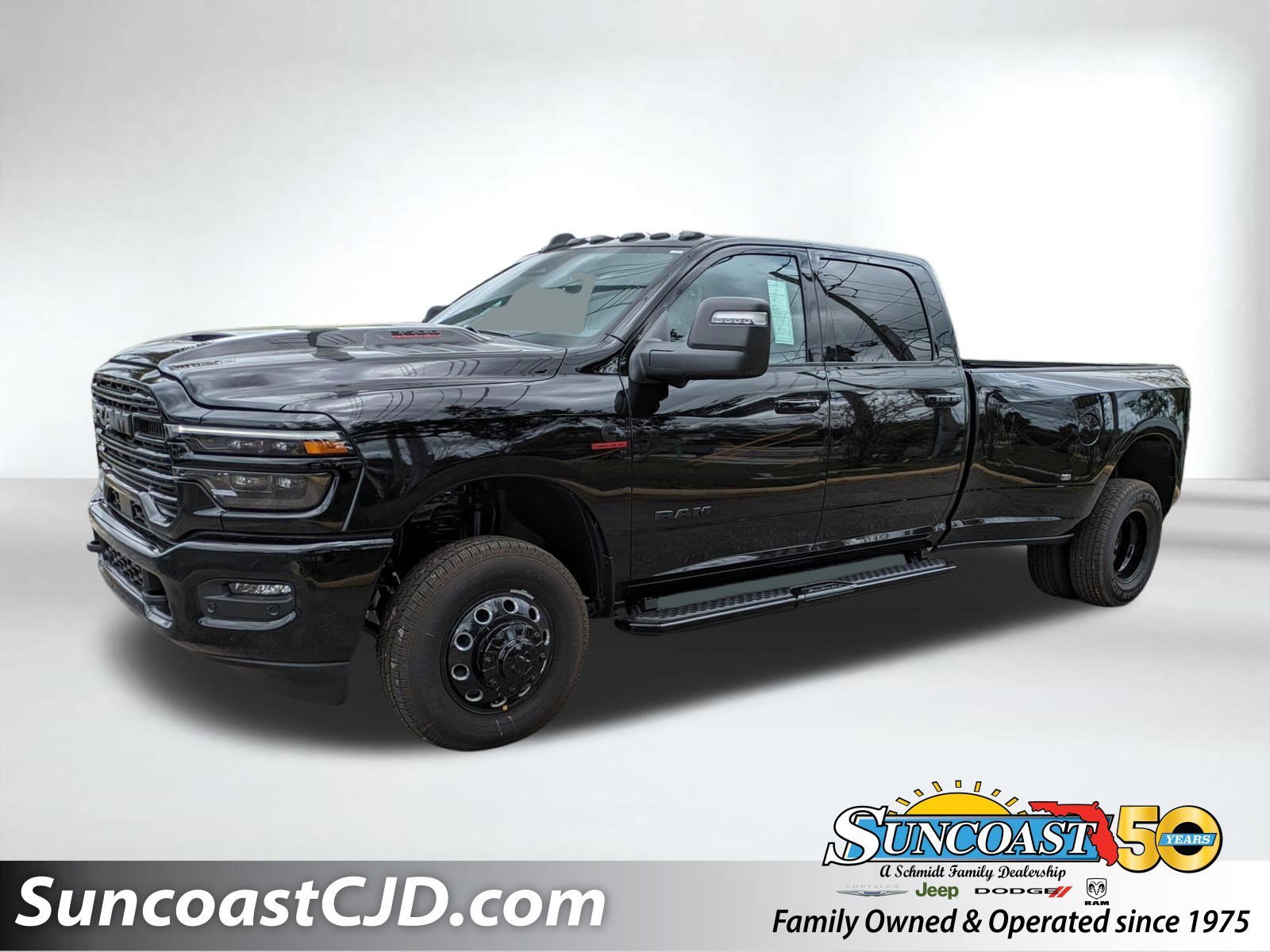 2026 RAM 3500 Laramie 4X4 Crew Cab LWB's photo
