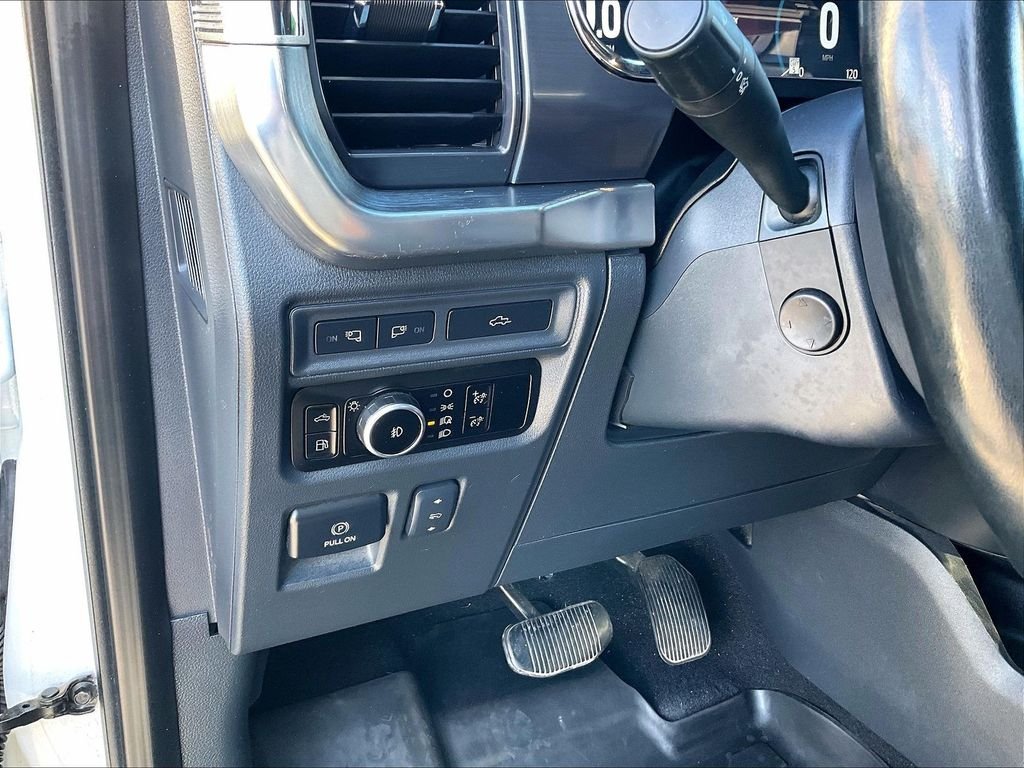 Used 2023 Star White Ford Lariat image 26