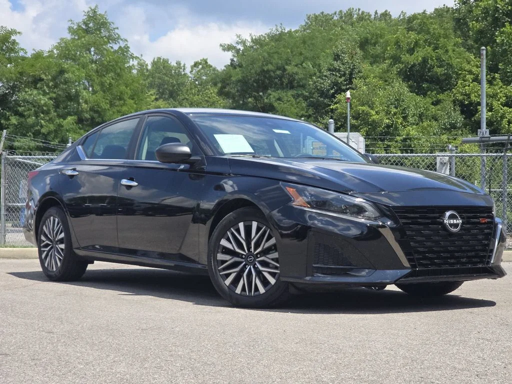 2025 Nissan Altima