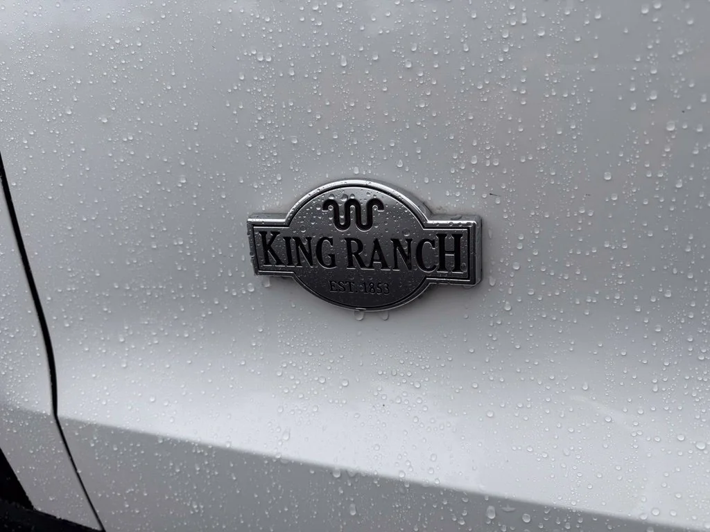 Used 2023 Star White Metallic Tri-Coat Ford King Ranch image 11