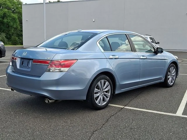 Used 2011 Blue Honda EX-L image 7