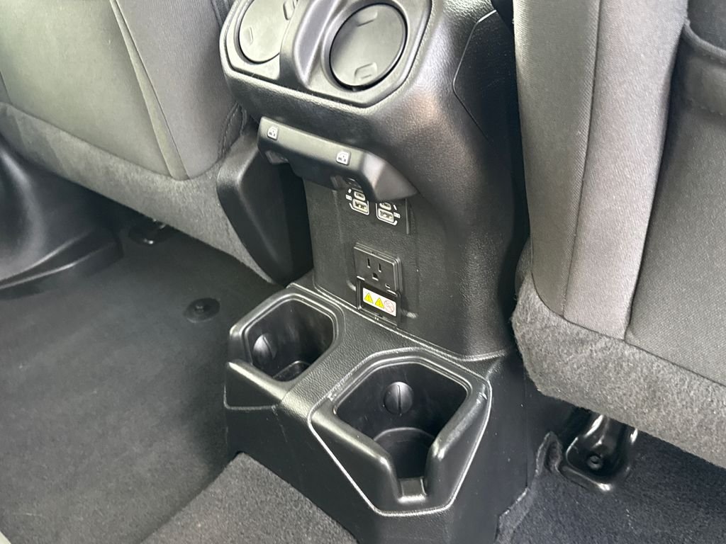 Certified Used 2023 White/off-white Jeep Sahara image 18