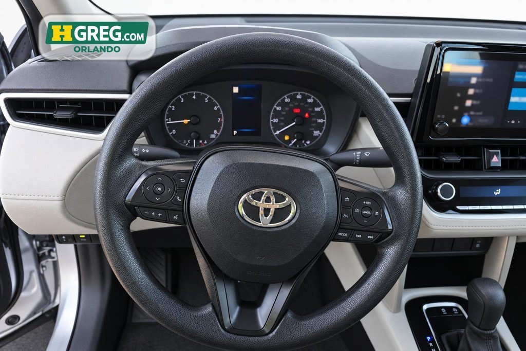 Used 2025 Sonic Silver Toyota L image 10