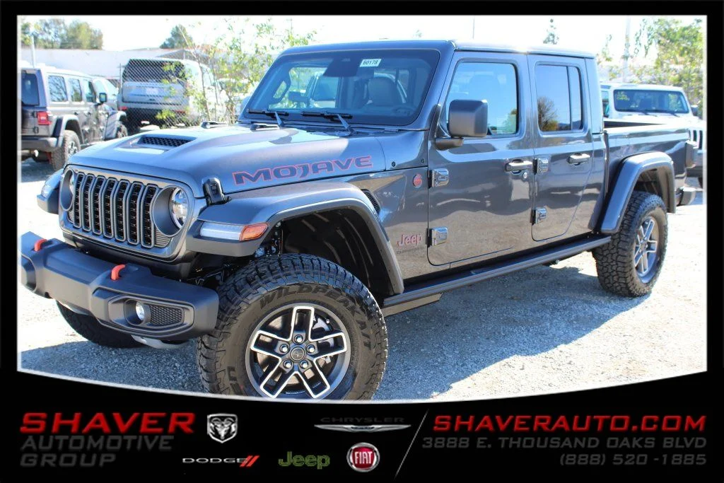 2026 Jeep Gladiator Mojave Auto's photo