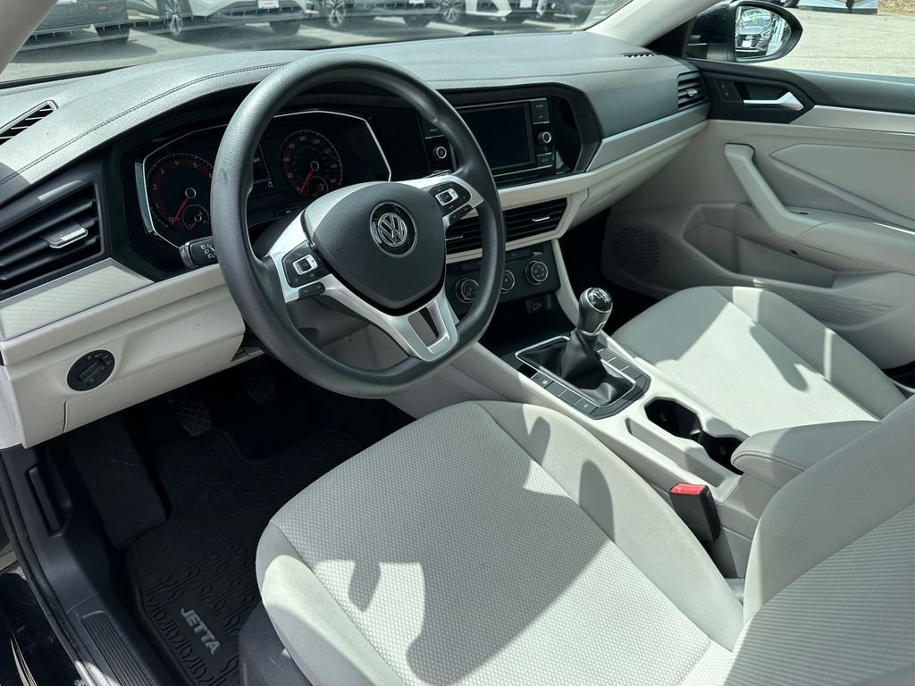 Used 2019 Black Volkswagen 1.4T S image 14
