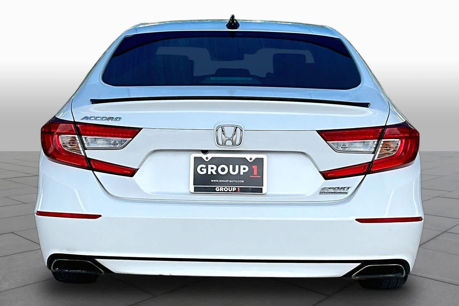 Used 2022 Platinum White Pearl Honda Sport SE image 5