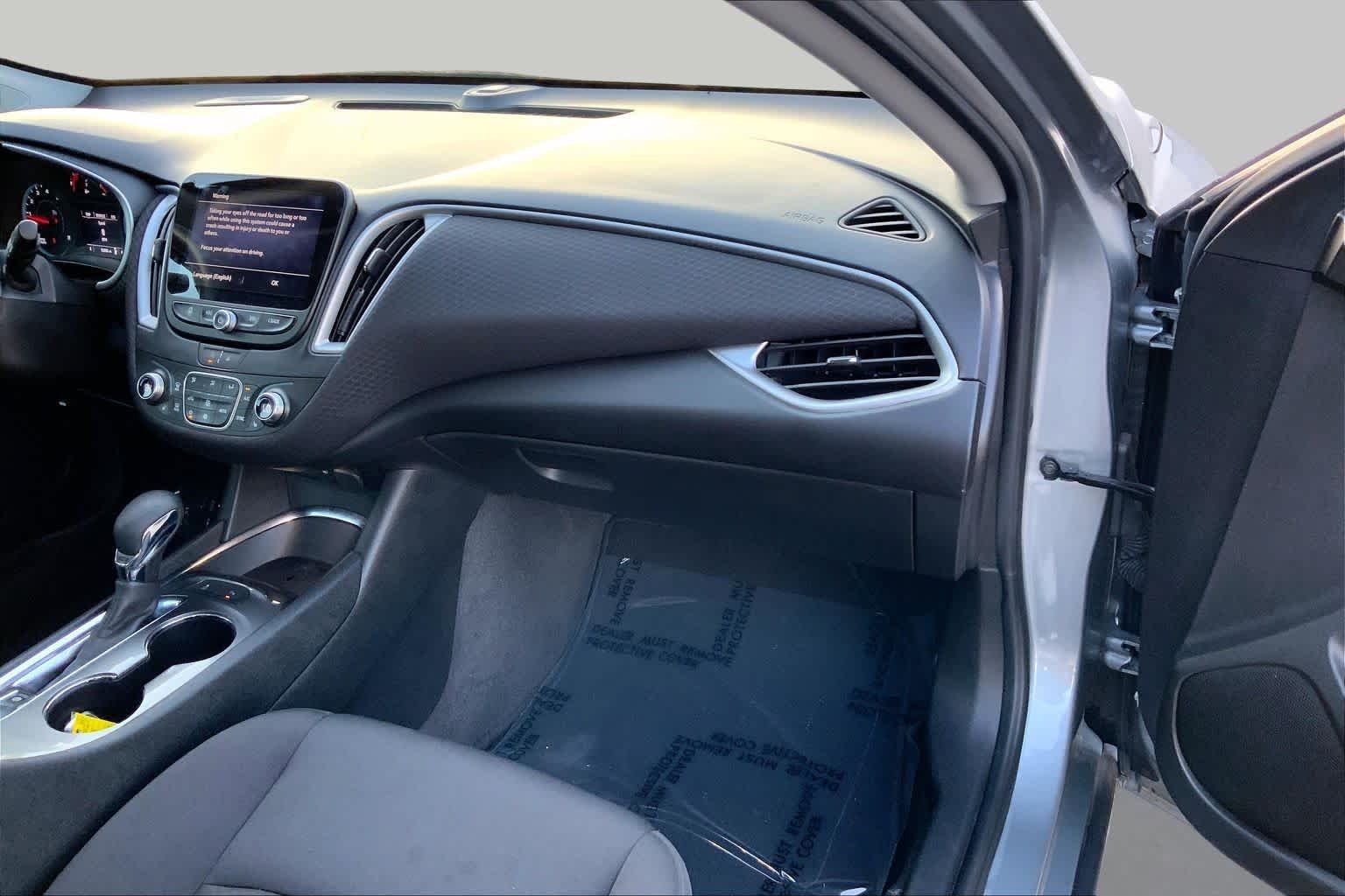 Used 2024 Sterling Gray Metallic Chevrolet LT image 18