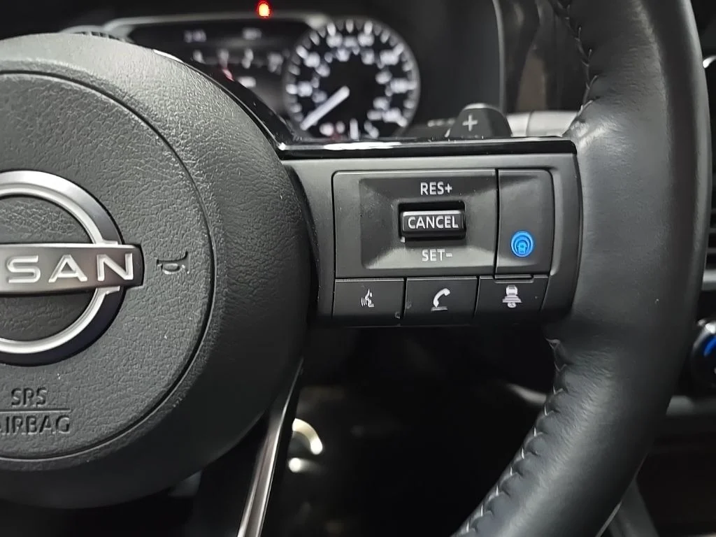 Used 2023 Red Nissan SL image 23