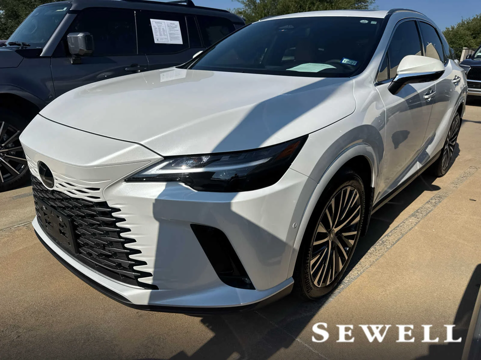 Used 2026 Eminent White Pearl Lexus Premium+ image 1