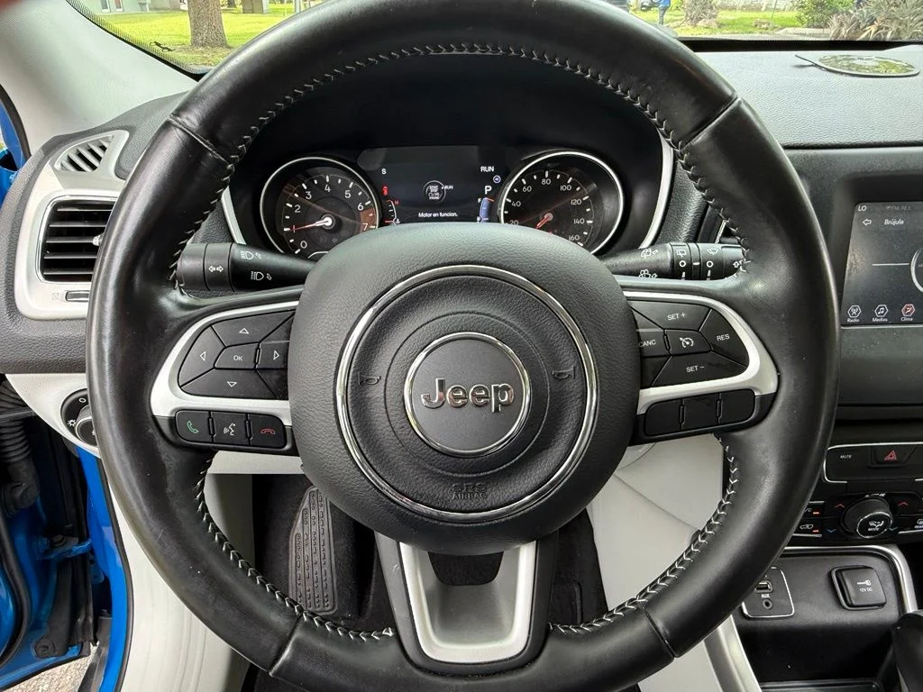 Certified Used 2019 Blue Jeep Latitude image 18