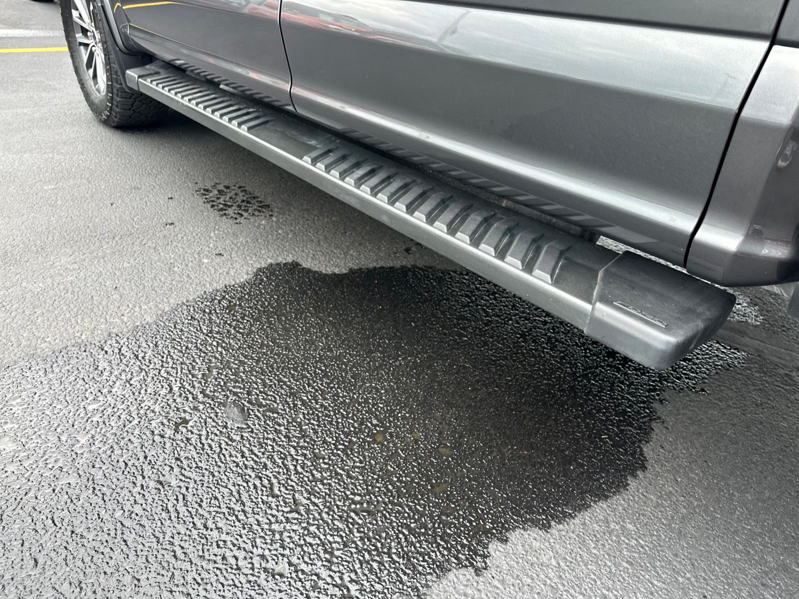 Used 2019 Gray Ford Lariat image 12