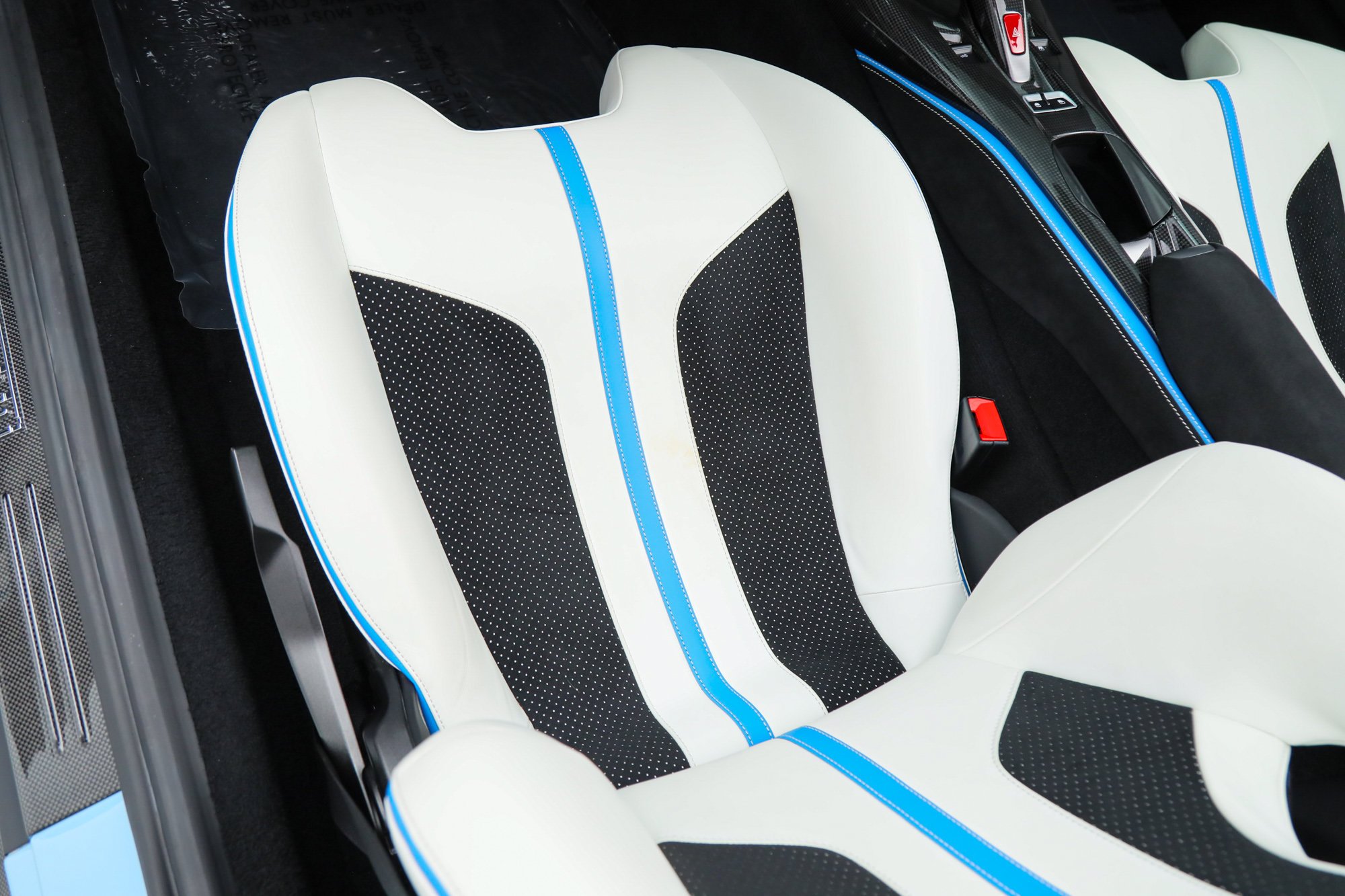Used 2023 Blue Ferrari  image 29