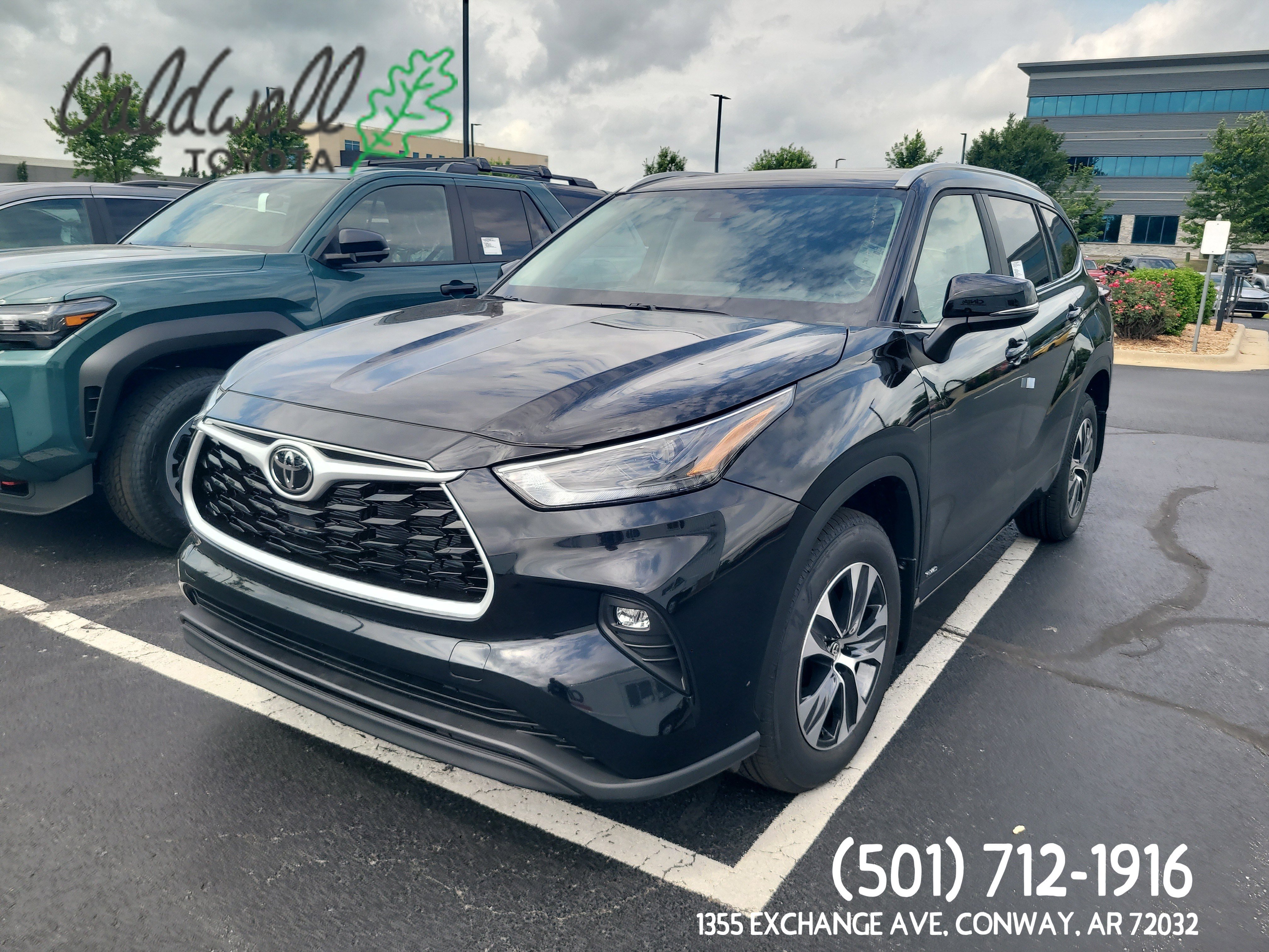 2026 Toyota Highlander Hybrid XLE AWD's photo