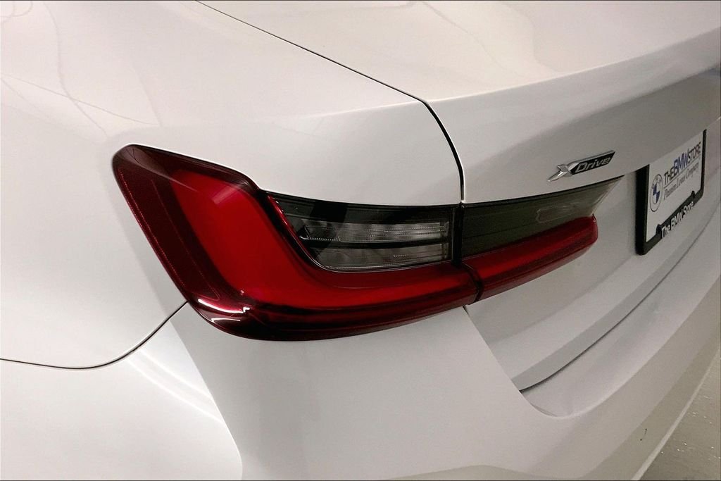 Used 2023 White Metallic BMW 330i xDrive image 28