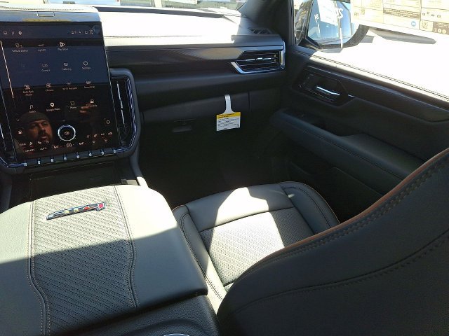 2026 GMC Yukon XL AT4 - Photo 11