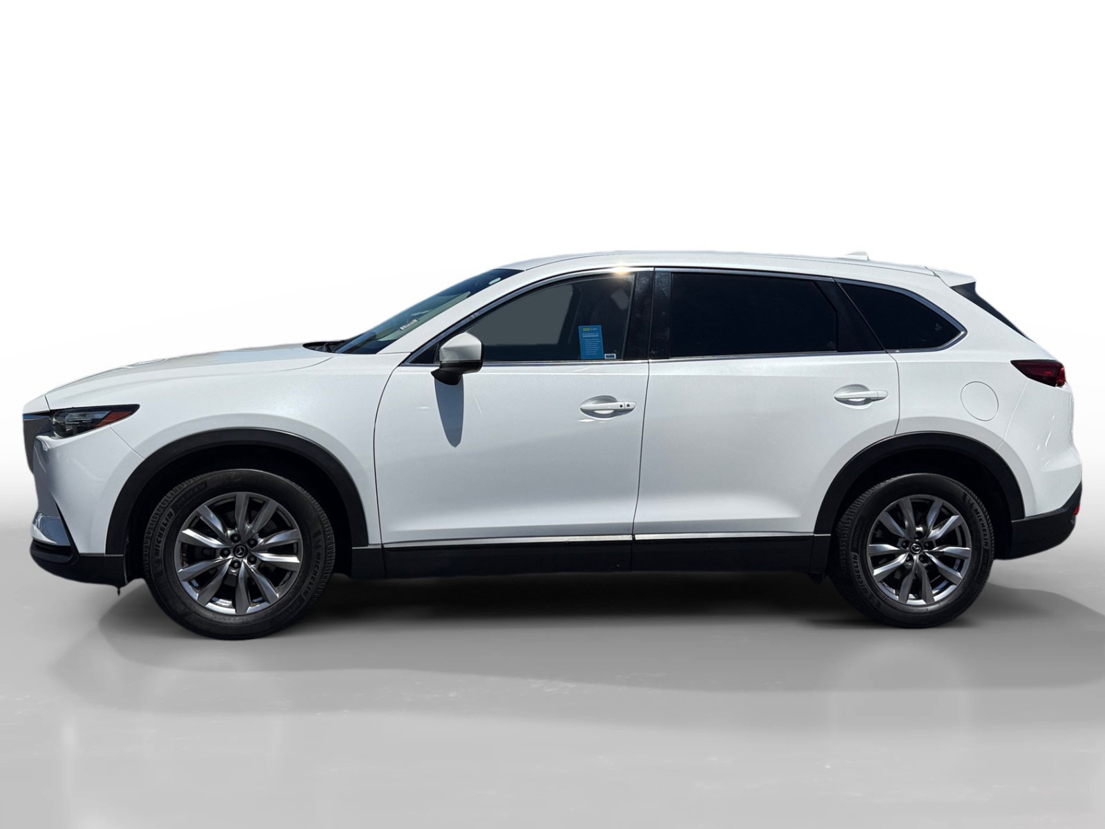 Used 2016 Snowflake White Pearl Mazda Touring image 2