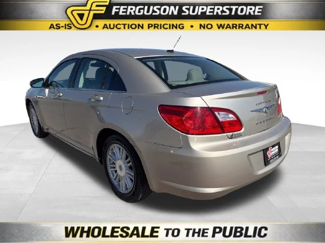 Used 2009 Beige Chrysler Touring image 5