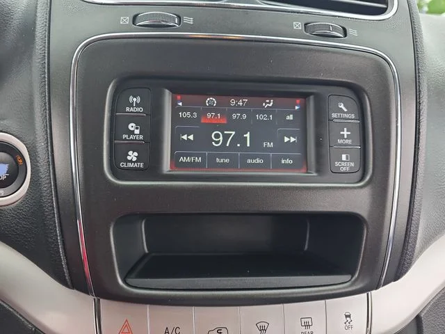 Used 2018 Gray Dodge SE image 23