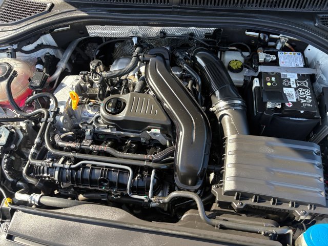 Used 2025 Silver Volkswagen Sport image 9