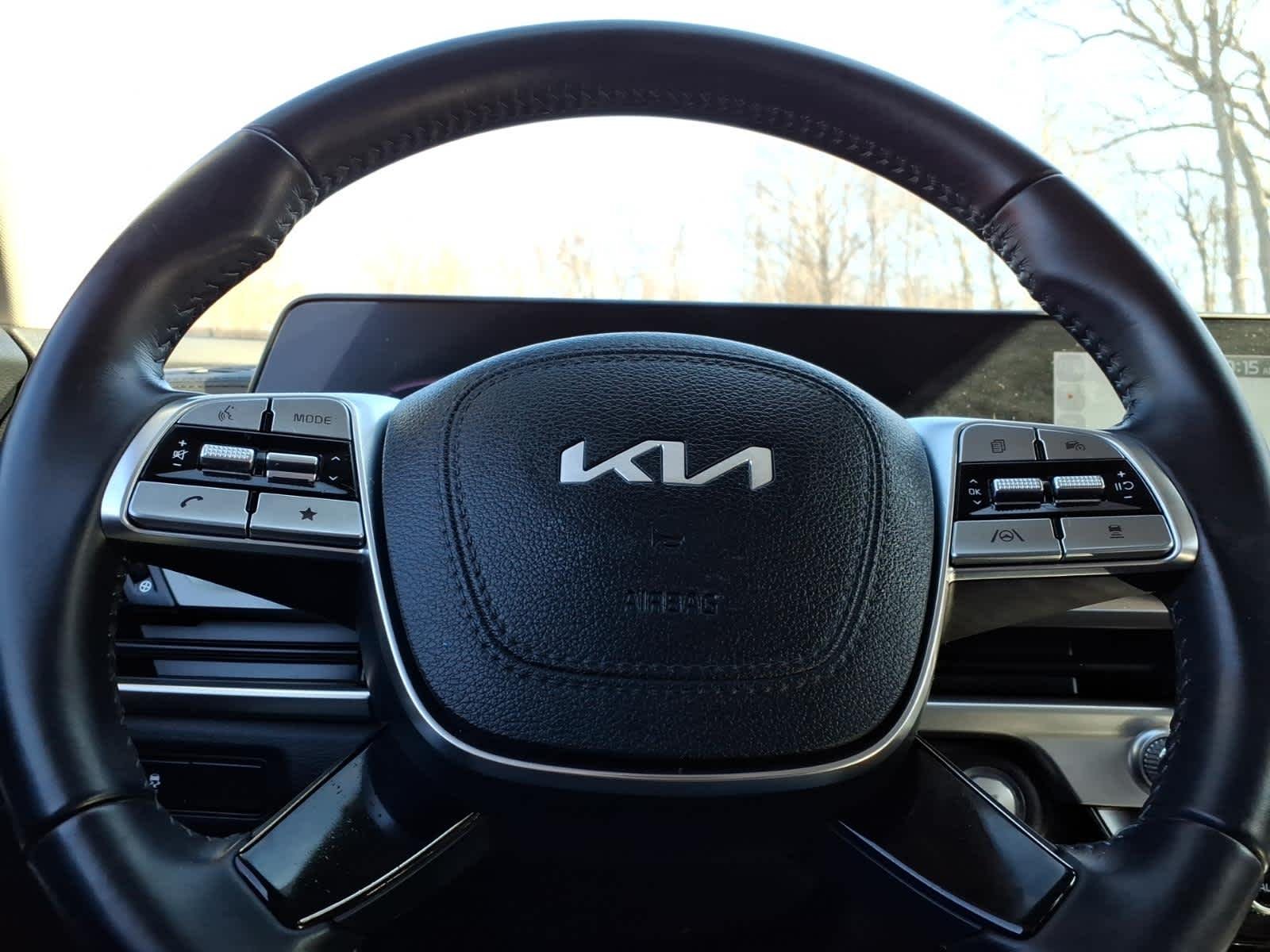 2024 Kia Telluride S - Photo 15