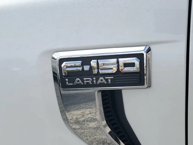 Used 2021 White Ford Lariat image 28
