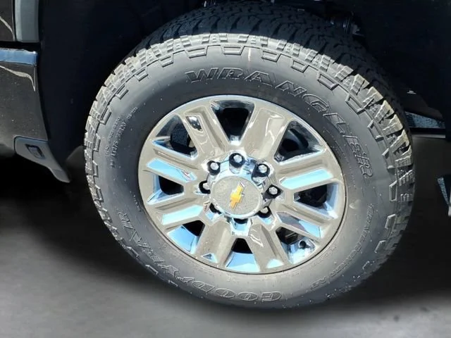 New 2026 Black Chevrolet High Country image 16