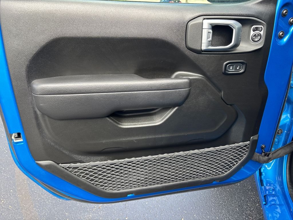 Used 2024 Blue Jeep Sport S image 12
