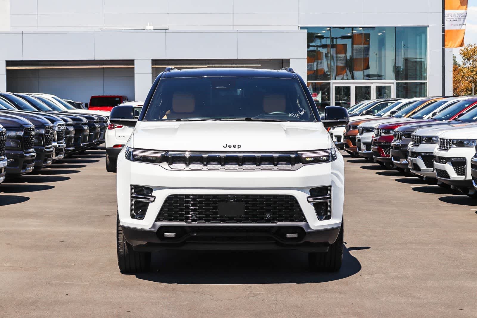 New 2026 Bright White Clear-Coat Exterior Paint Jeep Summit Reserve image 2