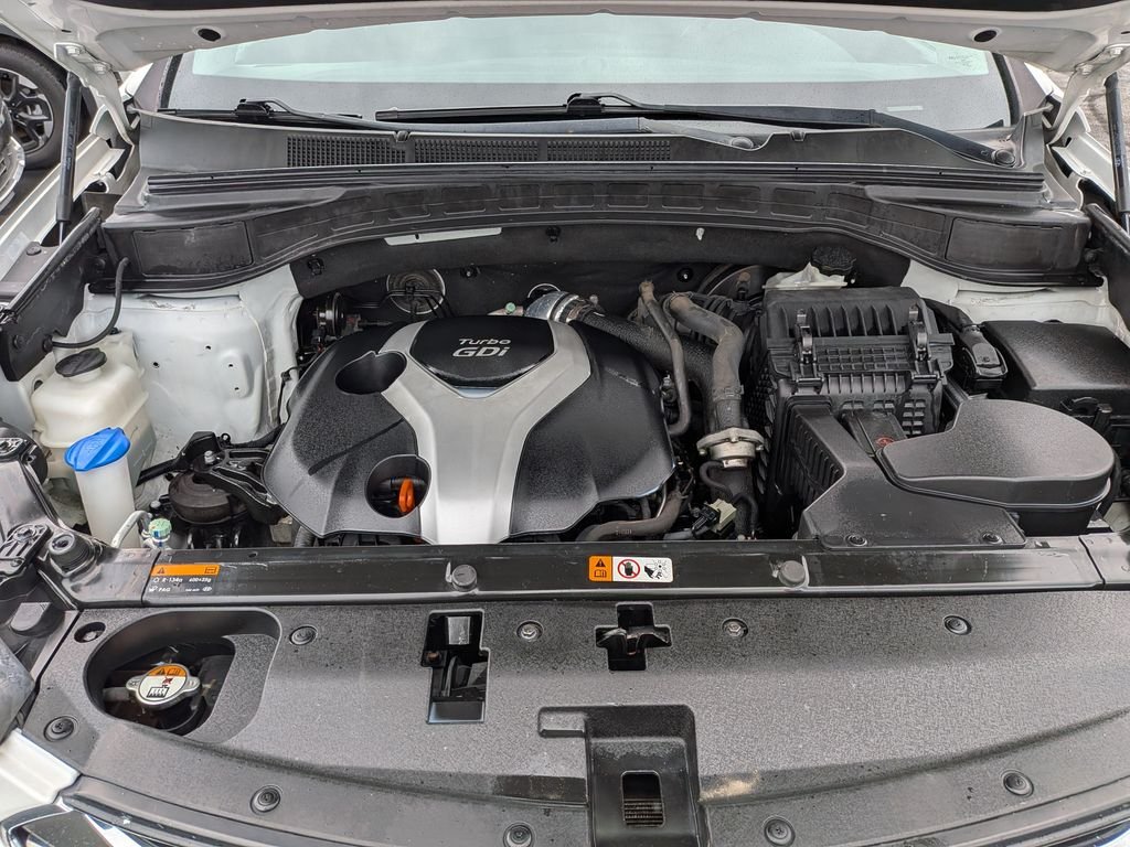 Used 2013 White Hyundai 2.0L Turbo image 9