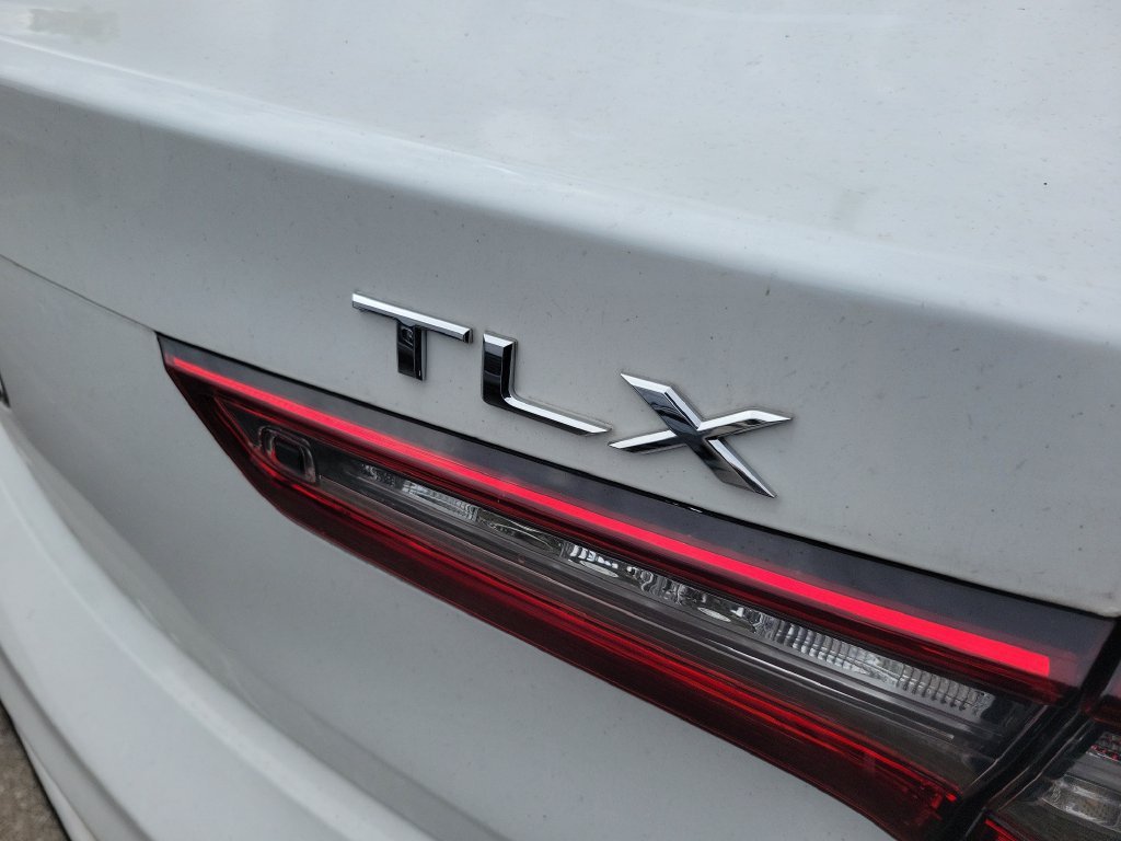 Used 2023 White Acura Base image 7