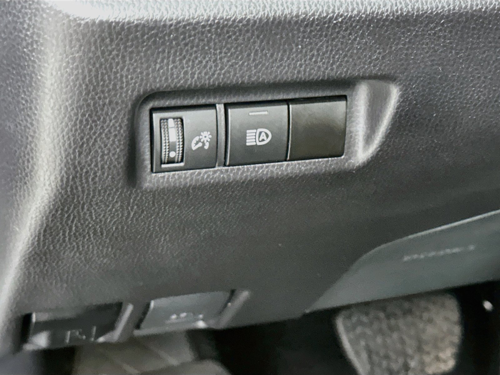 Used 2025 Silver Sky Metallic Toyota LE image 11