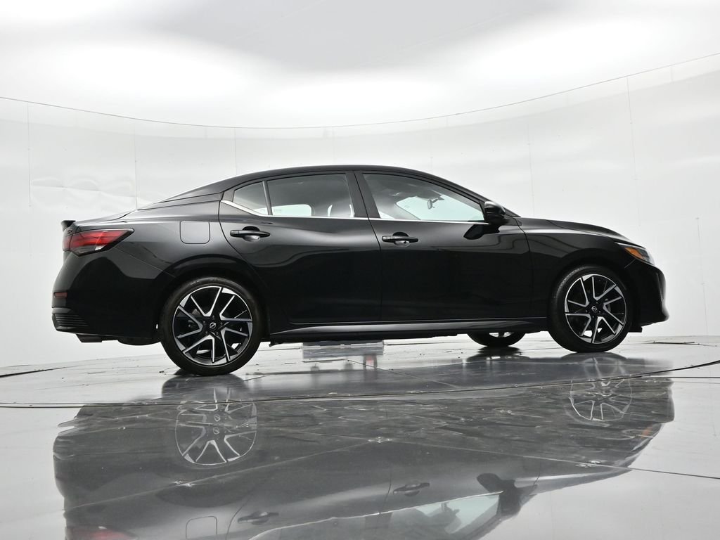 Used 2025 Black Nissan SR image 21