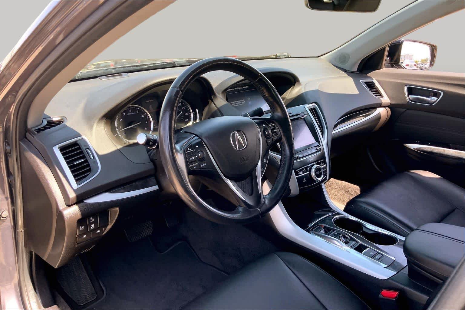 Used 2019 Modern Steel Metallic Acura  image 18