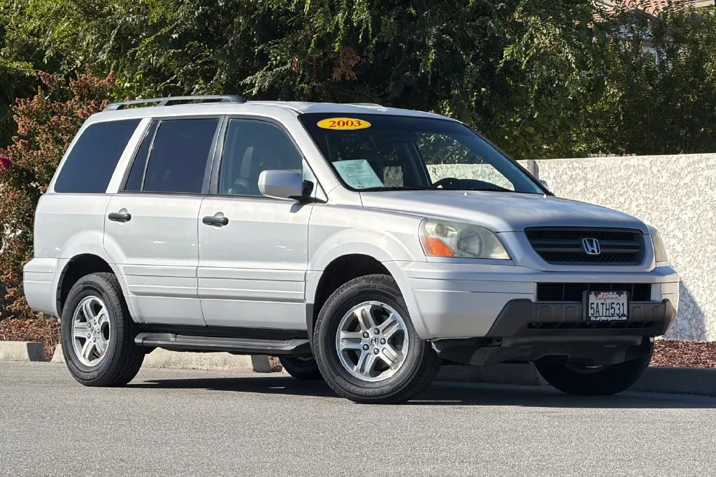 Used 2003 Starlight Silver Metallic Honda EX-L image 2