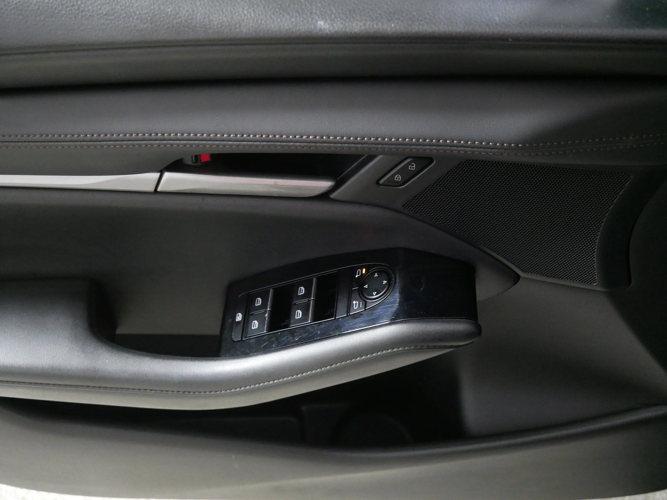 Used 2025 Jet Black Mica Mazda 2.5 S Select Sport image 19