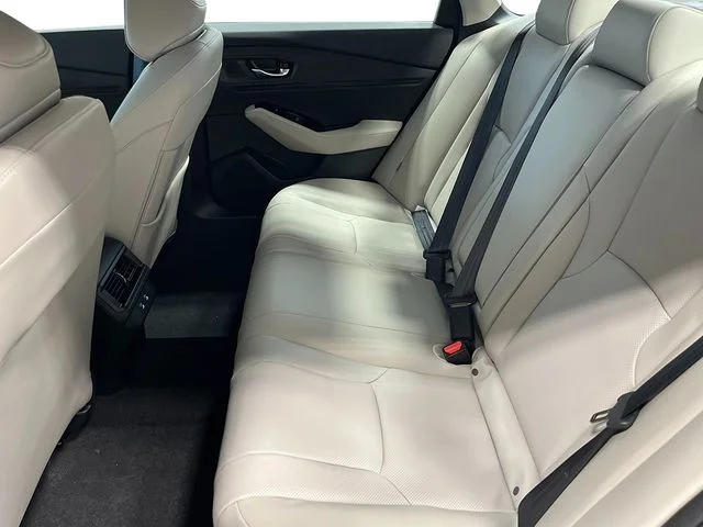 New 2026 Platinum White Pearl Honda Touring image 23