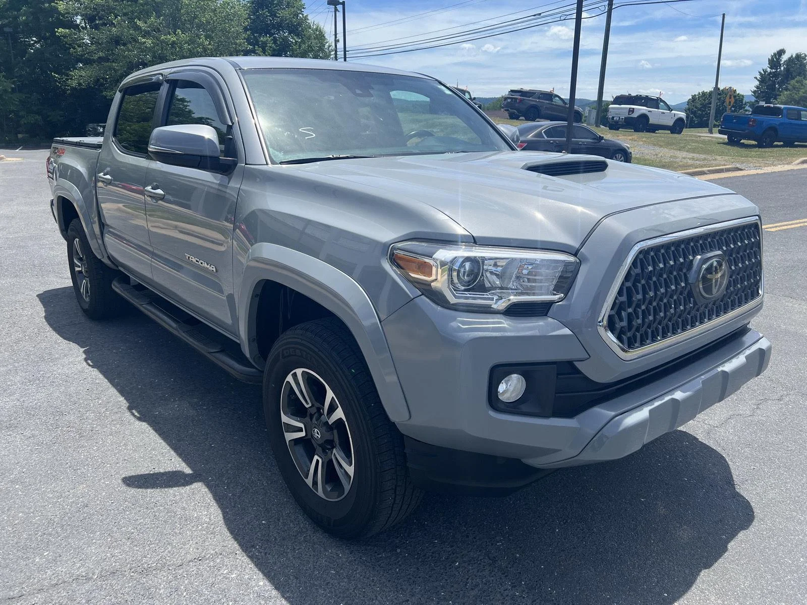 Certified Used 2019 Cement Toyota TRD Sport image 7