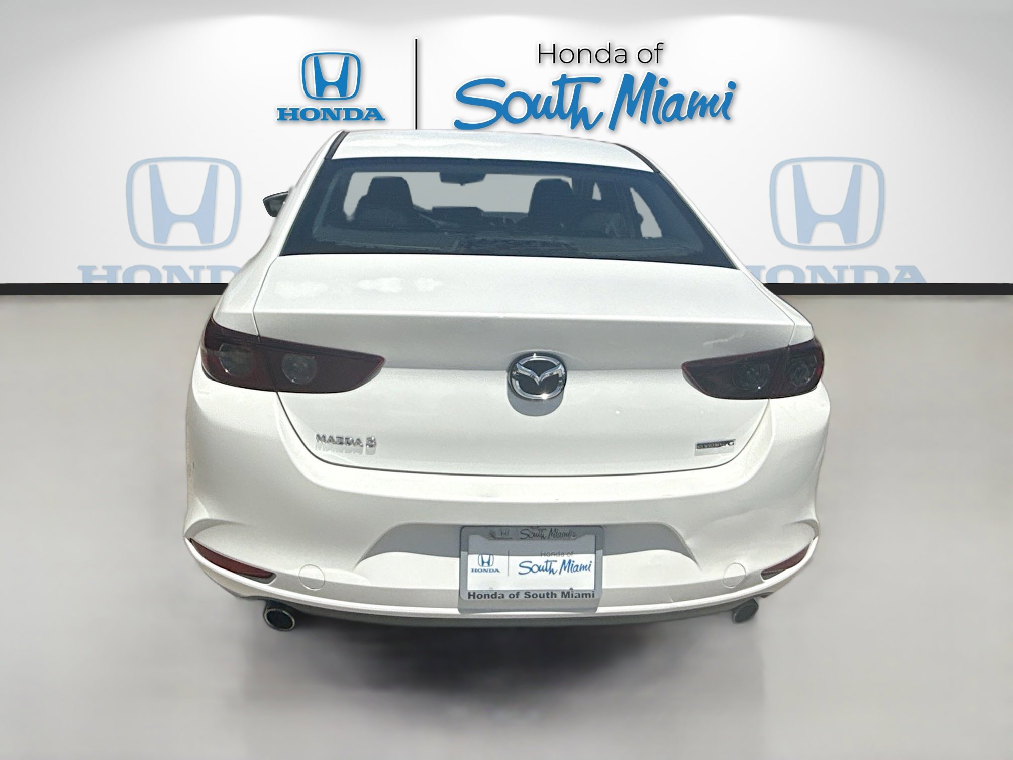 Used 2020 Snowflake White Pearl Mica Mazda  image 6