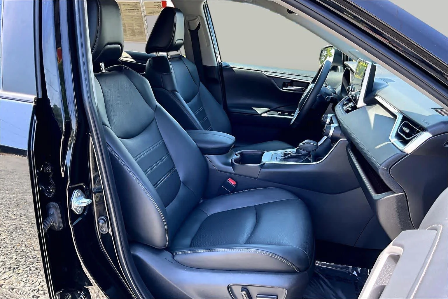 Certified Used 2022 Midnight Black Metallic Toyota Hybrid Limited image 9