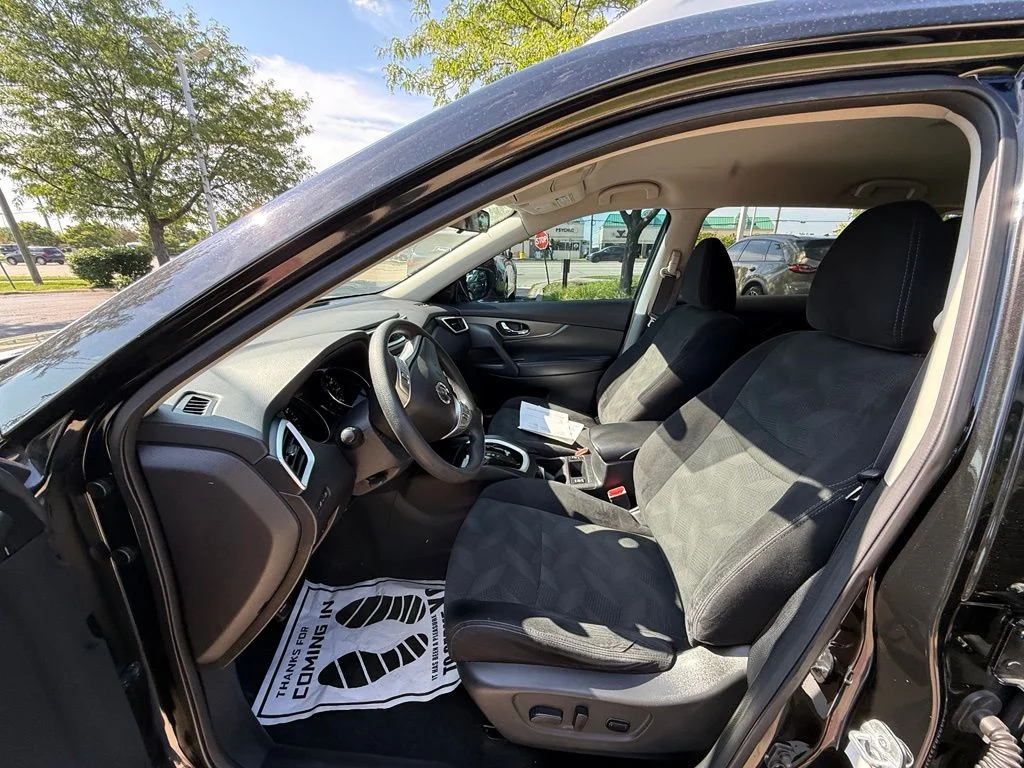 Used 2016 Black Nissan SV image 11