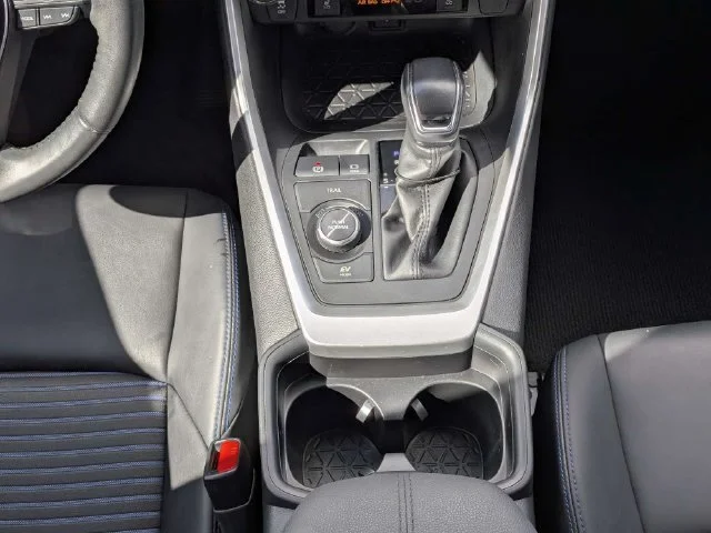 Used 2021 Blue Print/midn Toyota Hybrid XSE image 20