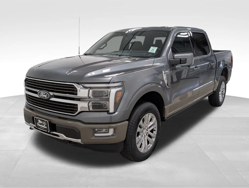 New 2026 Carbonized Gray Metallic Ford King Ranch® image 18