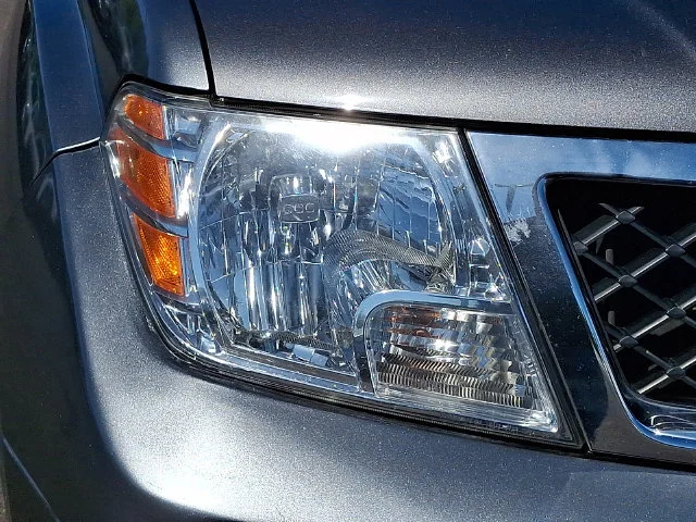 Used 2020 Gray Nissan SV image 9