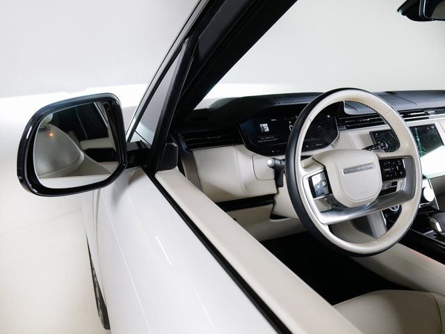 Certified Used 2023 Ostuni White Pearl Land Rover SE image 24