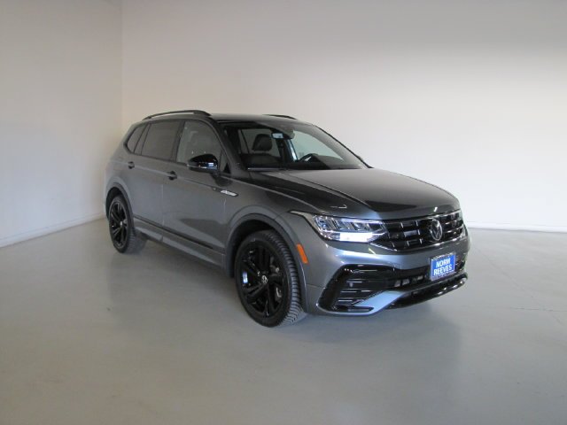 Used 2023 Gray Volkswagen SE R-Line Black image 3