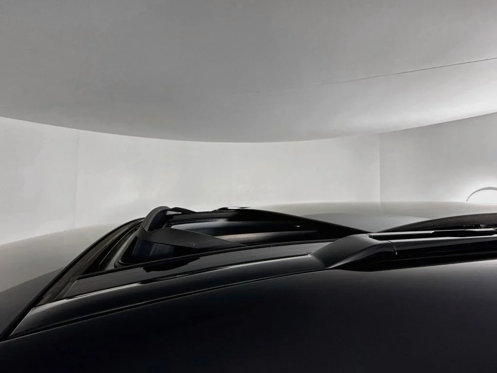 New 2026 Fuji White Land Rover S image 23