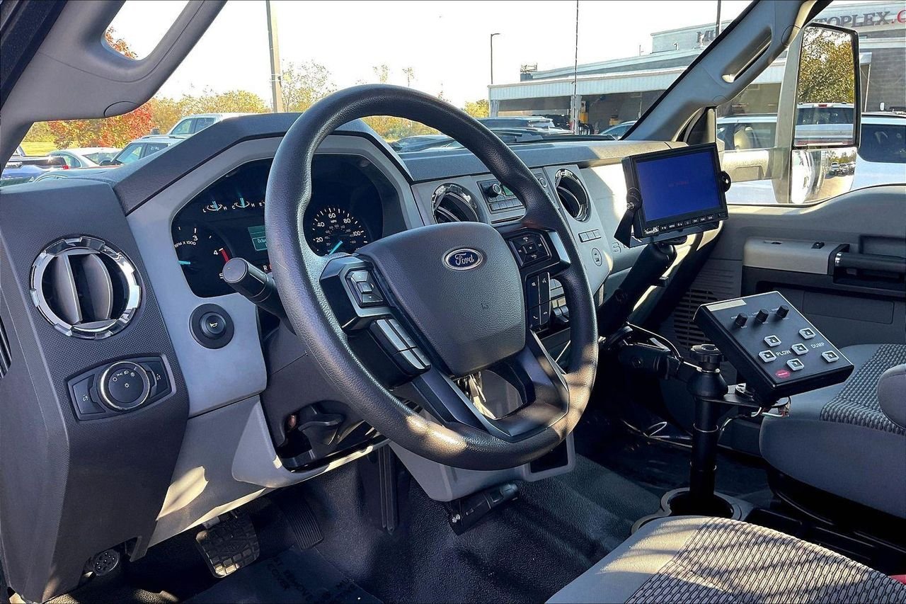 Used 2021 OXFORD WHITE Ford EXTENDED CAB CHASSIS-CAB image 18