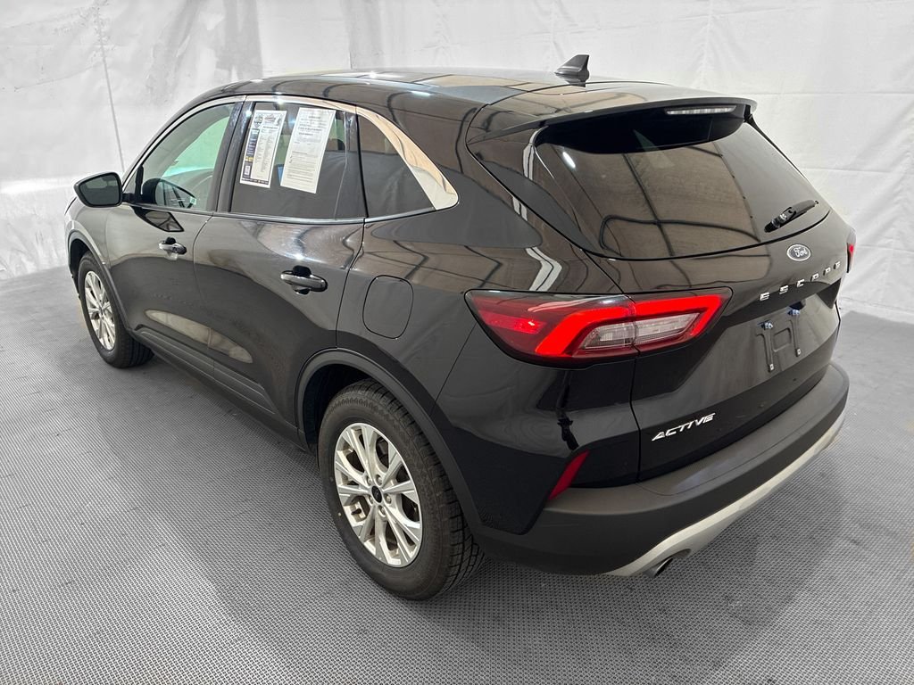 Used 2024 Black Metallic Ford Active image 5